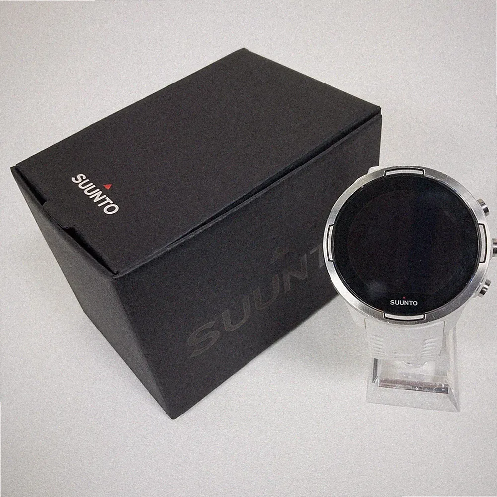 SUUNTO 9 Baro Titanium OW183 Smartwatch Weiß GPS HR Barometer 80g Blau