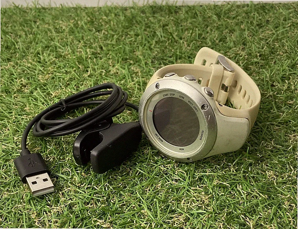 Suunto Ambit 2 S Fitness Smartwatch mit Ladegerät (A70)