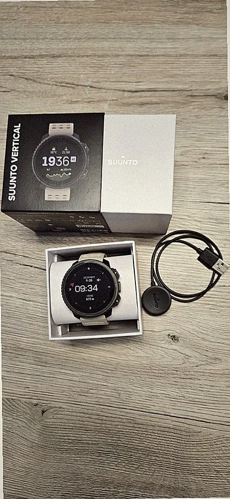 Suunto Vertical GPS Smartwatch Black Sand
