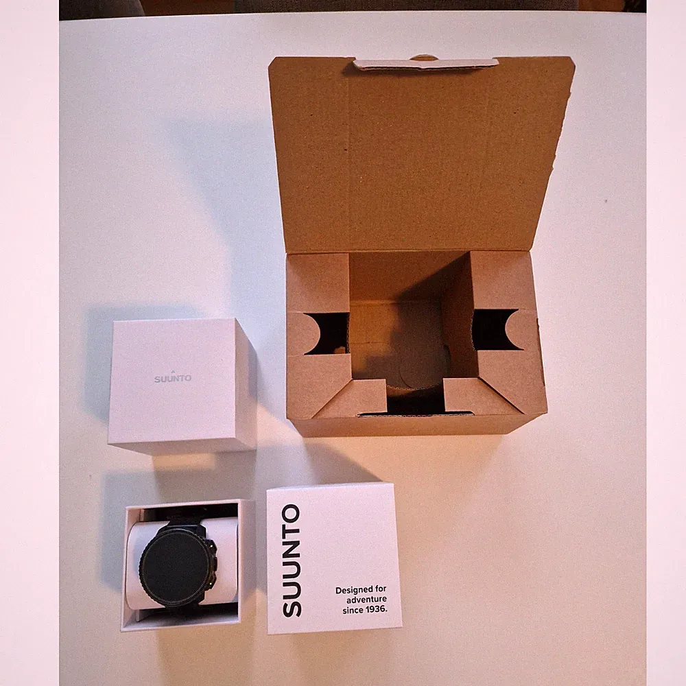 Suunto Vertical Smartwatch 49 mm Saphirglas Schwarz, guter Zustand