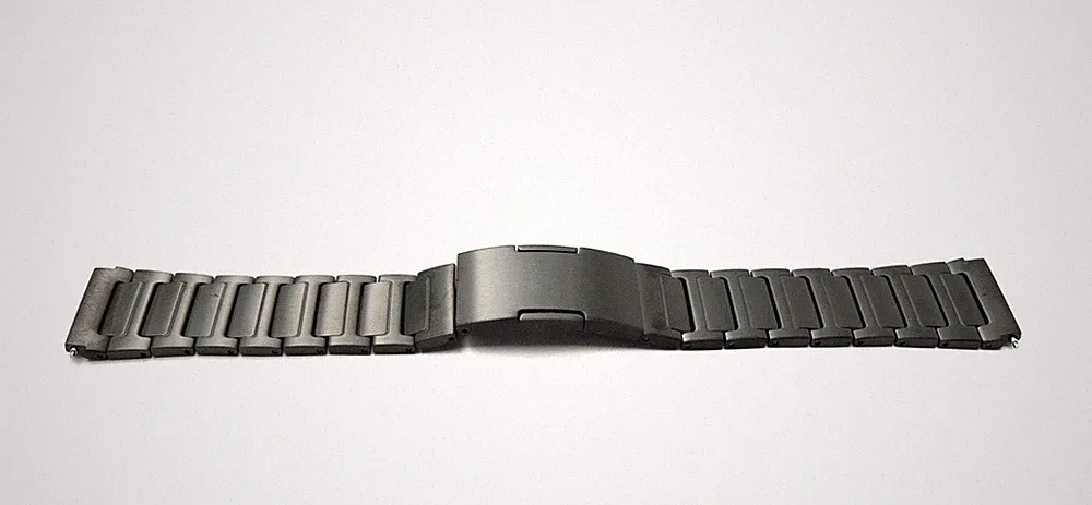 SYSTEM-S Armband 22 mm aus Titan mit Faltschließe für Huawei Smartwatch in