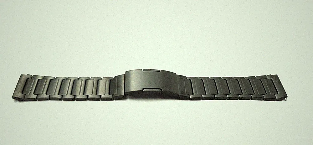 SYSTEM-S Armband 22 mm aus Titan mit Faltschließe für Huawei Smartwatch in