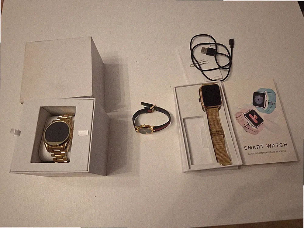 Uhren Konvolut Smartwatch Armbanduhren, Michael Kors...
