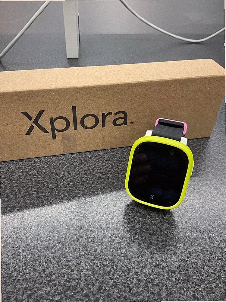 X6Play Kinder-Smartwatch in Schwarz mit GPS, inkl. 8#35880019