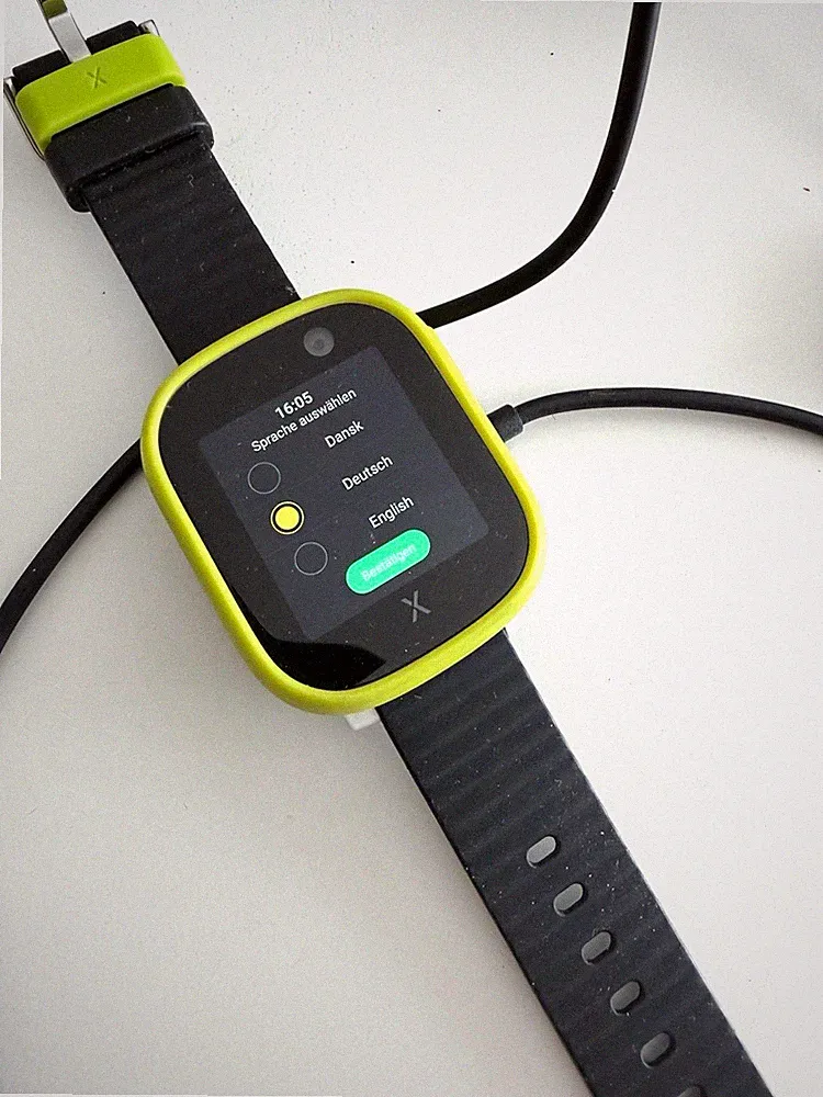 Xplora Kinder-Smartwatch Touchscreen grün, Silikonarmband schwarz