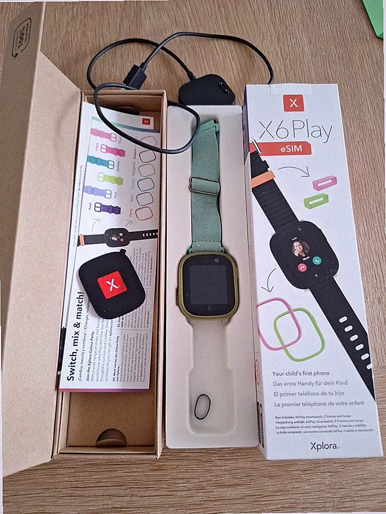 Xplora X6 Play eSIM - Kidswatch Smartwatch - Schwarz/Grün/Pink - Gebraucht